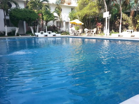 Outdoor pool, pool umbrellas