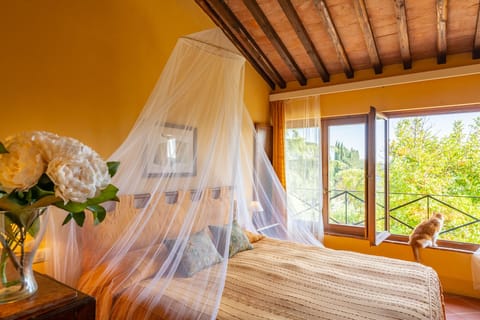 Classic Double Room | Egyptian cotton sheets, premium bedding, down comforters