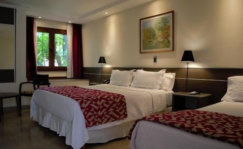 Family Triple Room | In-room safe, soundproofing, free WiFi, bed sheets