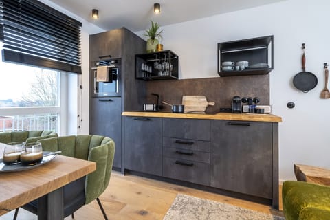 Apartment Suite | Private kitchen | Fridge, stovetop, espresso maker, coffee/tea maker