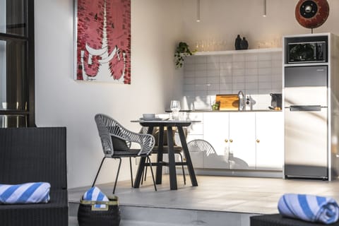 Honeymoon Villa, 1 Bedroom | In-room dining