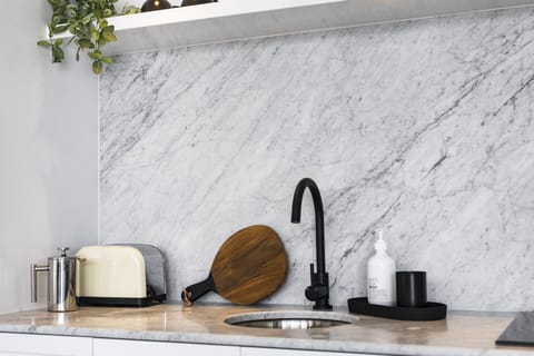 Honeymoon Villa, 1 Bedroom | Private kitchenette | Fridge, microwave, stovetop, coffee/tea maker