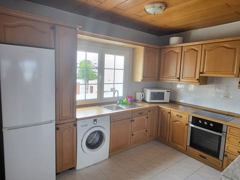 Superior Apartment, 2 Bedrooms, Balcony | Private kitchen | Full-size fridge, microwave, oven, stovetop