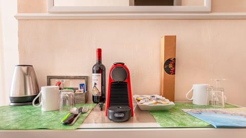 Panoramic Double or Twin Room, Sea View (Aquarium 1) | Coffee and/or coffee maker