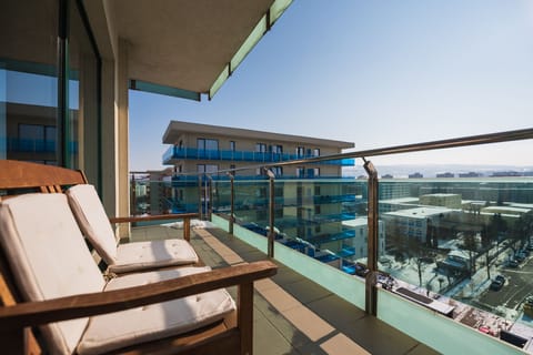 Exclusive Apartment | Balcony