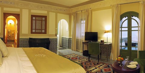 Premium Suite, 1 King Bed, Balcony (VIZIR) | Egyptian cotton sheets, premium bedding, pillowtop beds, in-room safe