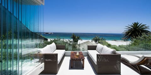 Luxury House | Terrace/patio