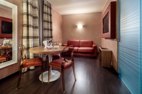 Junior Suite, 1 Double Bed with Sofa bed | Premium bedding, down comforters, minibar, in-room safe