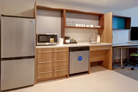 Fridge, microwave, dishwasher, coffee/tea maker