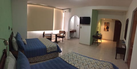 Superior Double Room | Desk, blackout drapes, soundproofing, iron/ironing board