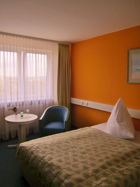 Single Room | Premium bedding, Select Comfort beds, individually furnished, desk