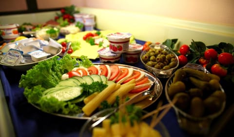 Daily buffet breakfast (EUR 11 per person)