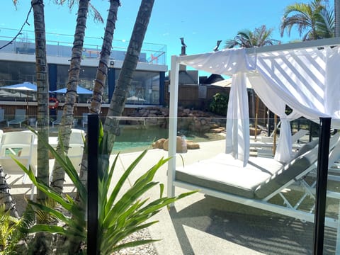 Outdoor pool, free cabanas, pool umbrellas