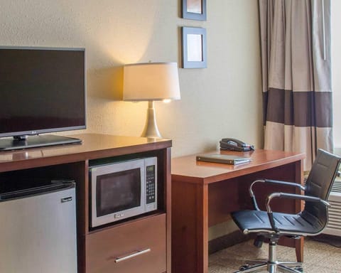 Premium bedding, desk, blackout drapes, iron/ironing board