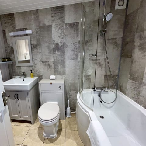 Double Room, Ensuite | Bathroom