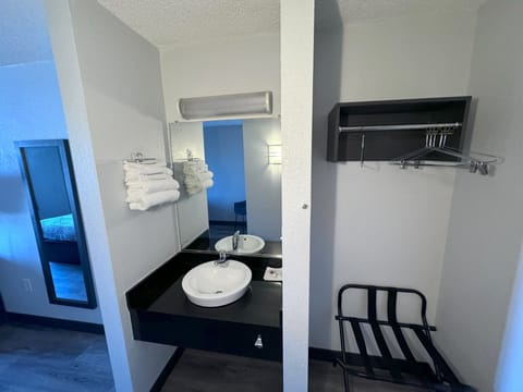 Iron/ironing board, free cribs/infant beds, rollaway beds, bed sheets