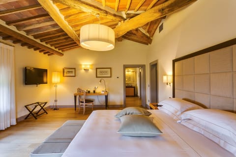 Deluxe Double Room (Castello La Leccia) | Minibar, in-room safe, desk, free WiFi