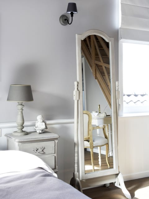 Down comforters, Select Comfort beds, minibar, desk