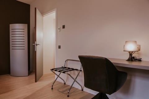 Triple Room | Hypo-allergenic bedding, in-room safe, individually decorated