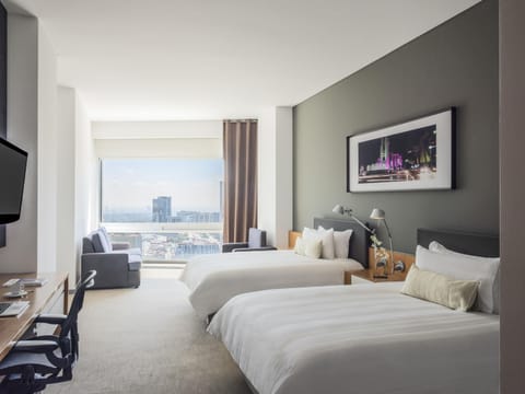 Down comforters, minibar, in-room safe, desk