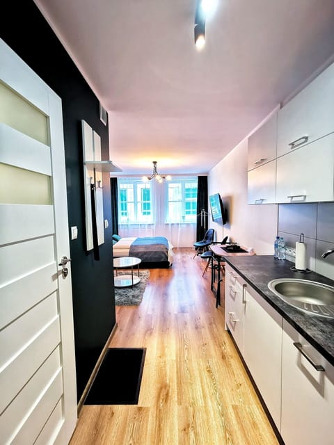 Studio | Private kitchen | Full-size fridge, microwave, stovetop, coffee/tea maker