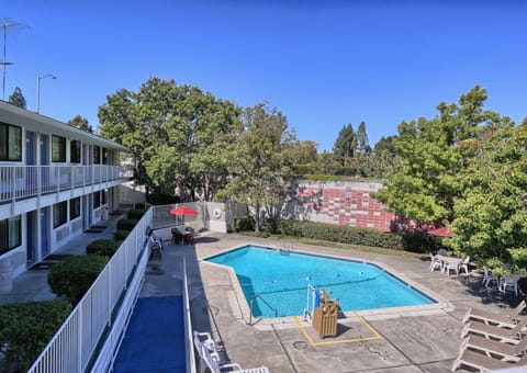 Seasonal outdoor pool