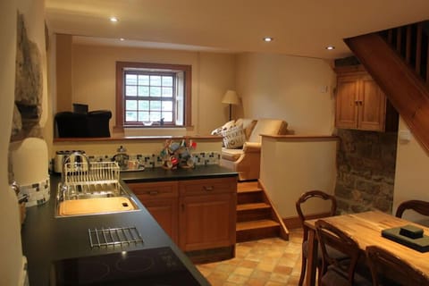 Standard Cottage, 2 Bedrooms | Private kitchen | Coffee/tea maker, electric kettle