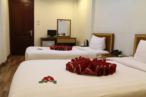 Executive Twin Room, 2 Twin Beds | Minibar, desk, free WiFi, bed sheets