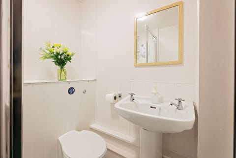 Suite, Ensuite (2 Adults &1 Child) | Bathroom