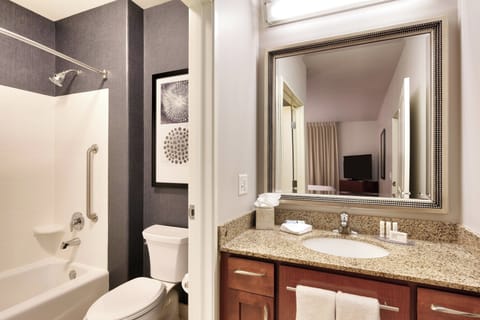 Suite, 2 Bedrooms | Bathroom | Shower, hair dryer, towels