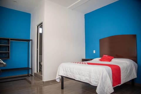 Standard Room | Desk, iron/ironing board, free WiFi, bed sheets