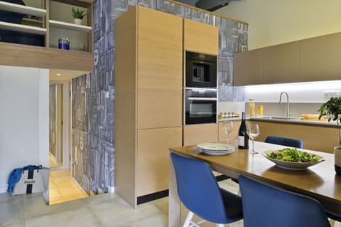 Apartment | Private kitchen | Fridge, espresso maker, coffee/tea maker, electric kettle