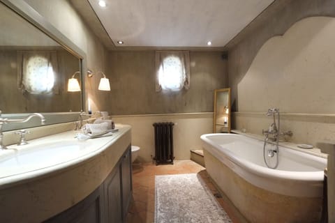 Suite, Garden View (St Honorat) | Bathroom sink