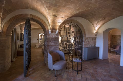 Suite (Duplex) | Premium bedding, minibar, in-room safe, individually decorated