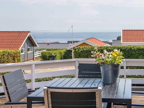 House | Water view