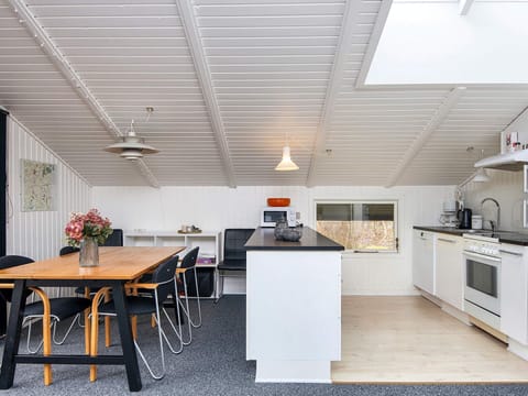 House | Private kitchen | Highchair