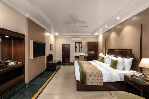 Ganga View Room | In-room safe, desk, blackout drapes, soundproofing