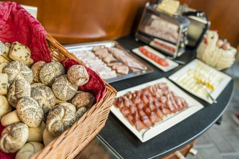 Daily buffet breakfast (EUR 15 per person)