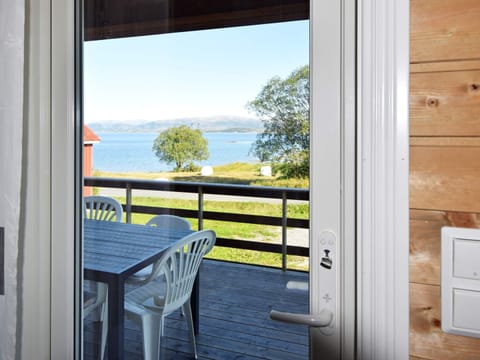 House | Outdoor dining