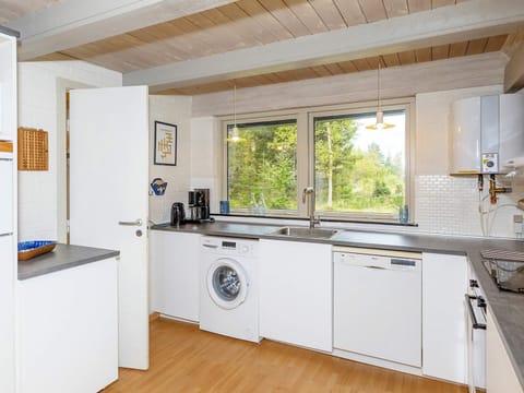 House | Private kitchen | Highchair