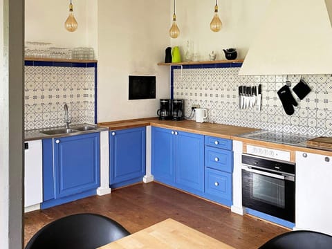 House | Private kitchen | Highchair