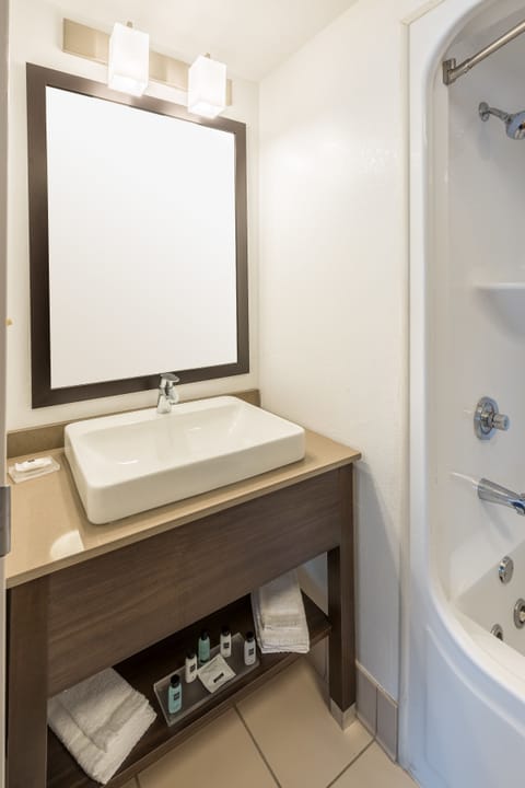 Suite, 1 Bedroom, Non Smoking | Bathroom sink