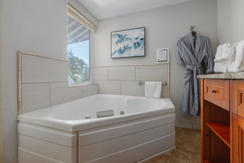 Premier Room | Bathroom | Designer toiletries, hair dryer, bathrobes, towels