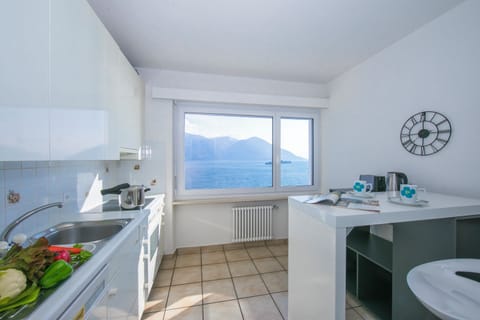 Family Apartment, Multiple Bedrooms (Bellevue apartment) | Private kitchen | Full-size fridge, microwave, oven, stovetop