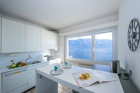 Family Apartment, Multiple Bedrooms (Bellevue apartment) | Private kitchen | Full-size fridge, microwave, oven, stovetop