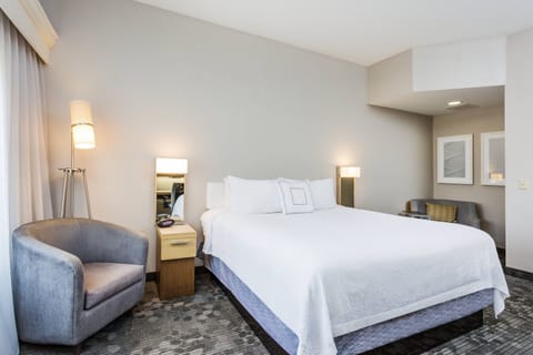 Suite, 1 Bedroom, Courtyard View (Hearing Accessible) | Premium bedding, desk, laptop workspace, blackout drapes