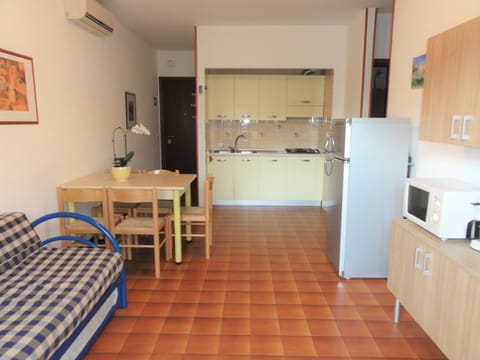 Apartment, 2 Bedrooms (A10034) | Private kitchen | Microwave, stovetop, cookware/dishes/utensils