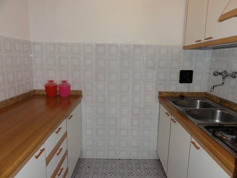 Apartment, 2 Bedrooms (A50069) | Private kitchenette | Full-size fridge, microwave, stovetop, cookware/dishes/utensils