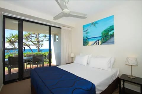 Three Bedrooms Beachfront Apartment | Desk, soundproofing, iron/ironing board, free WiFi