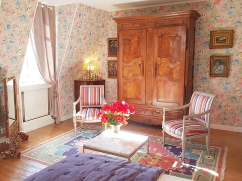 Deluxe Room | Premium bedding, pillowtop beds, free WiFi, bed sheets